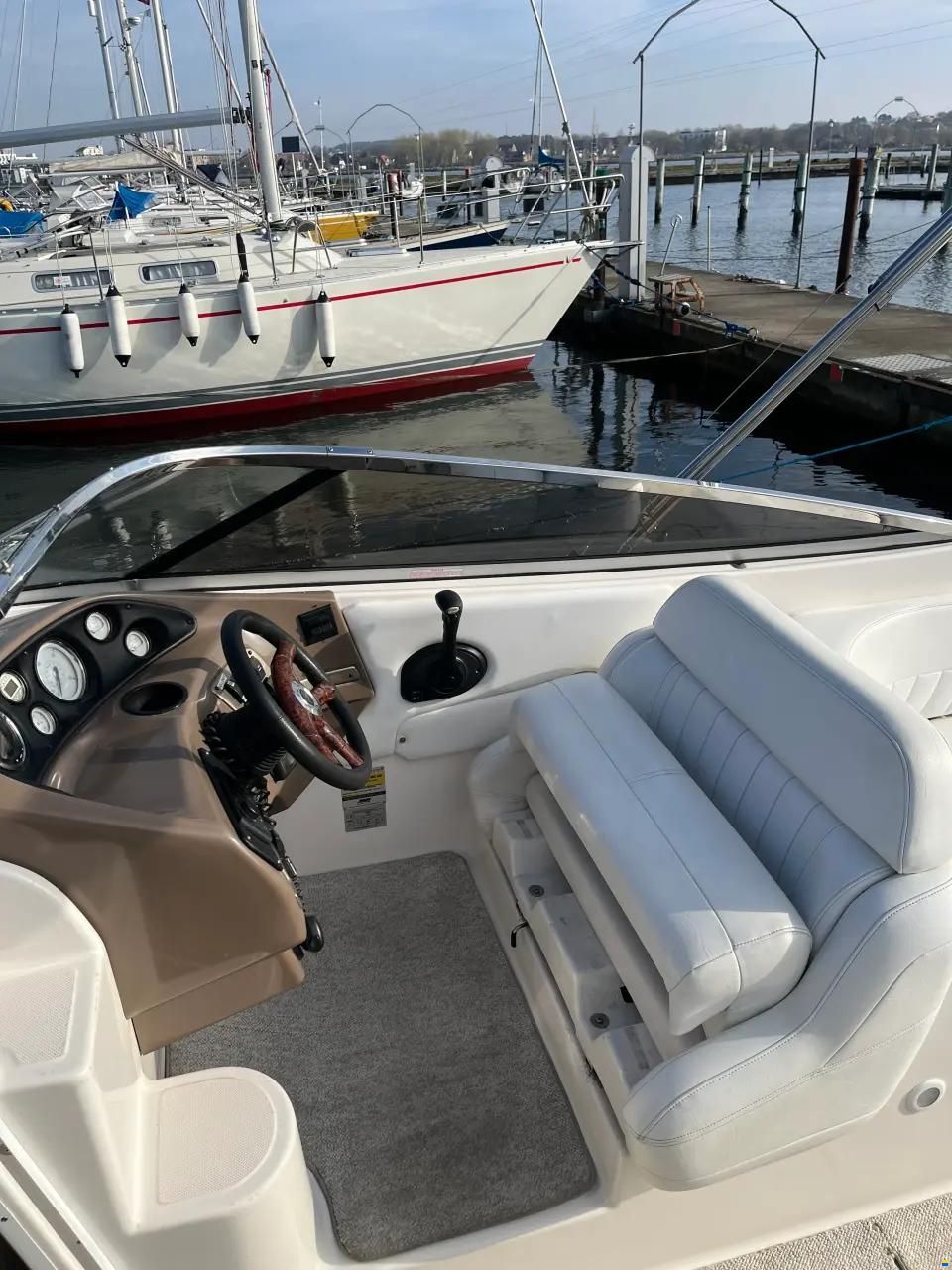 Regal 2650 LCS