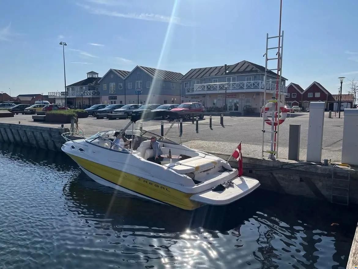 Regal 2650 LCS