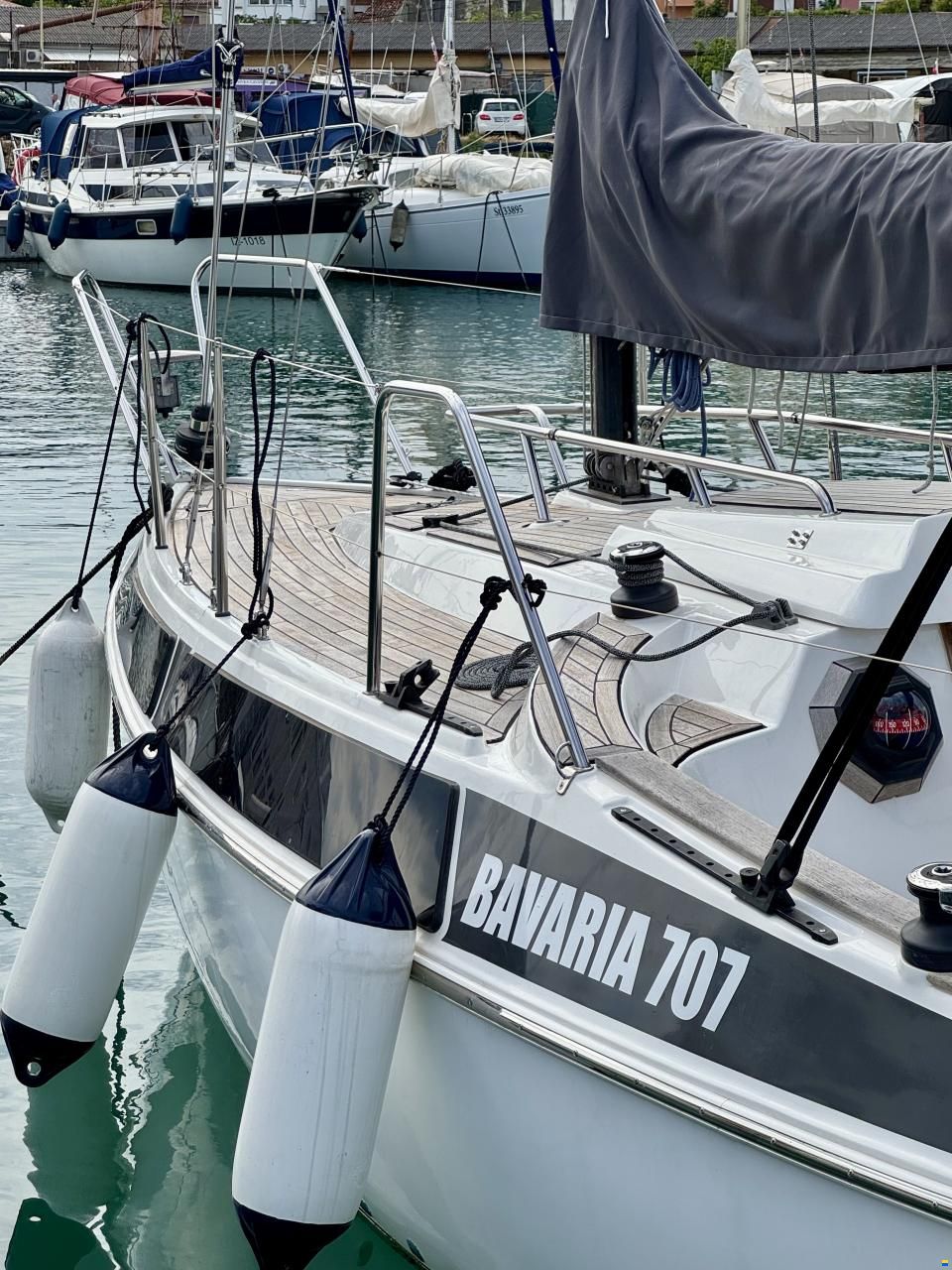 Bavaria 707