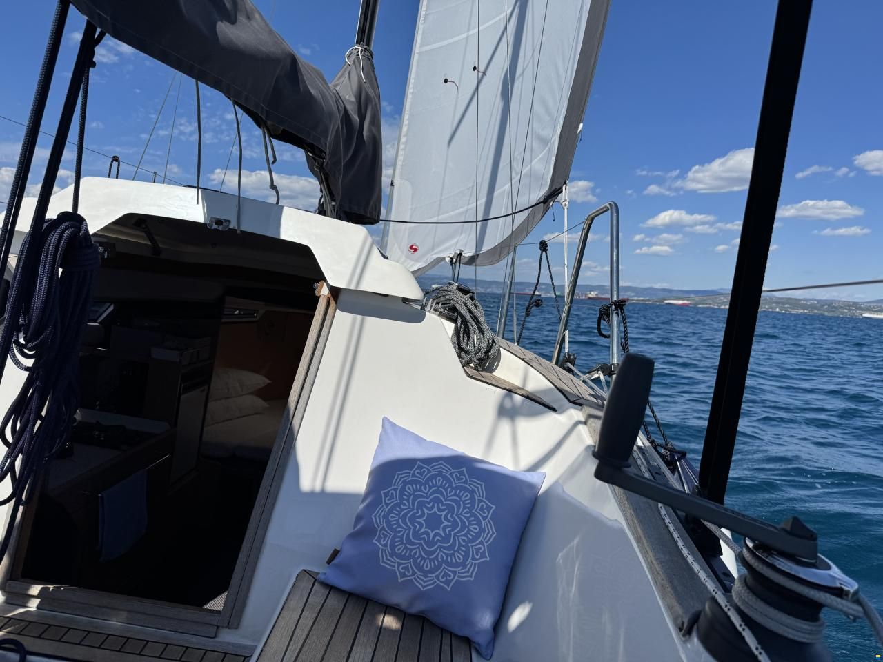 Bavaria 707