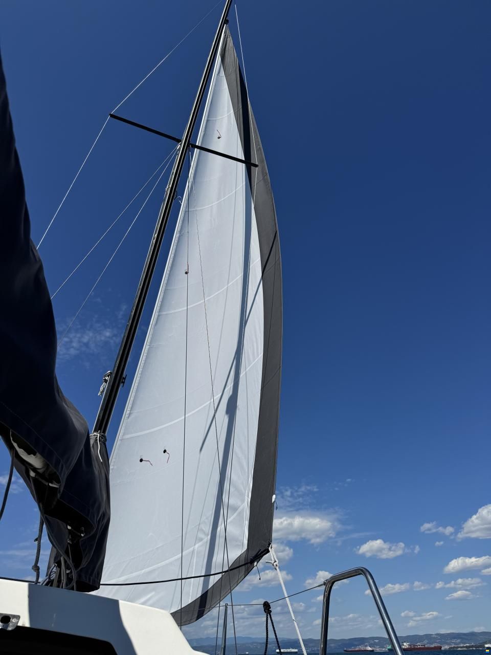Bavaria 707