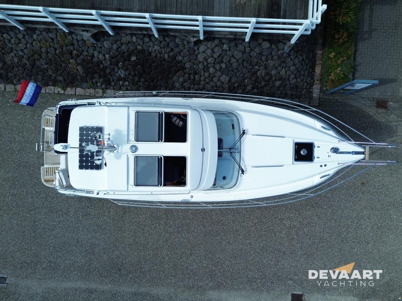 Nimbus 320 Coupe
