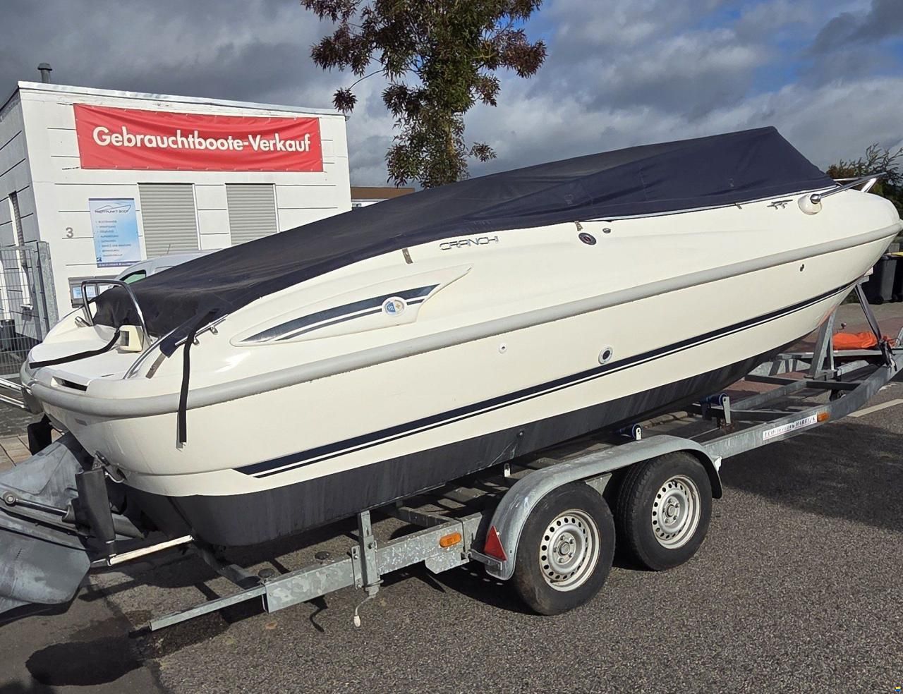 Cranchi ECLIPSE MIT TRAILER, DAYCUISER/