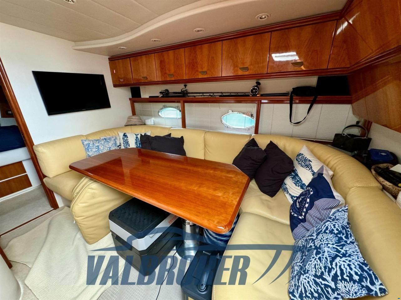 Pershing 45