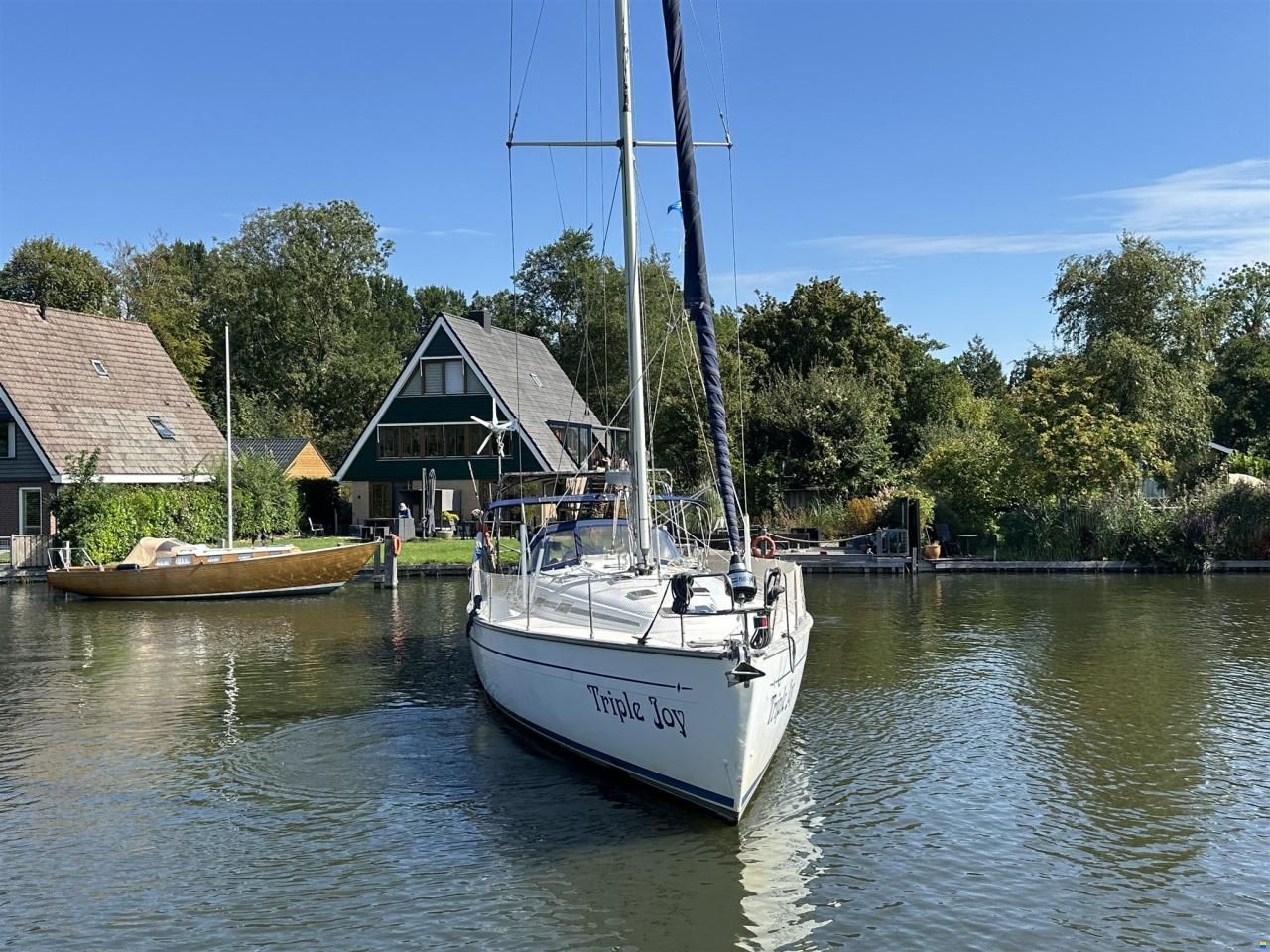 Bavaria 49