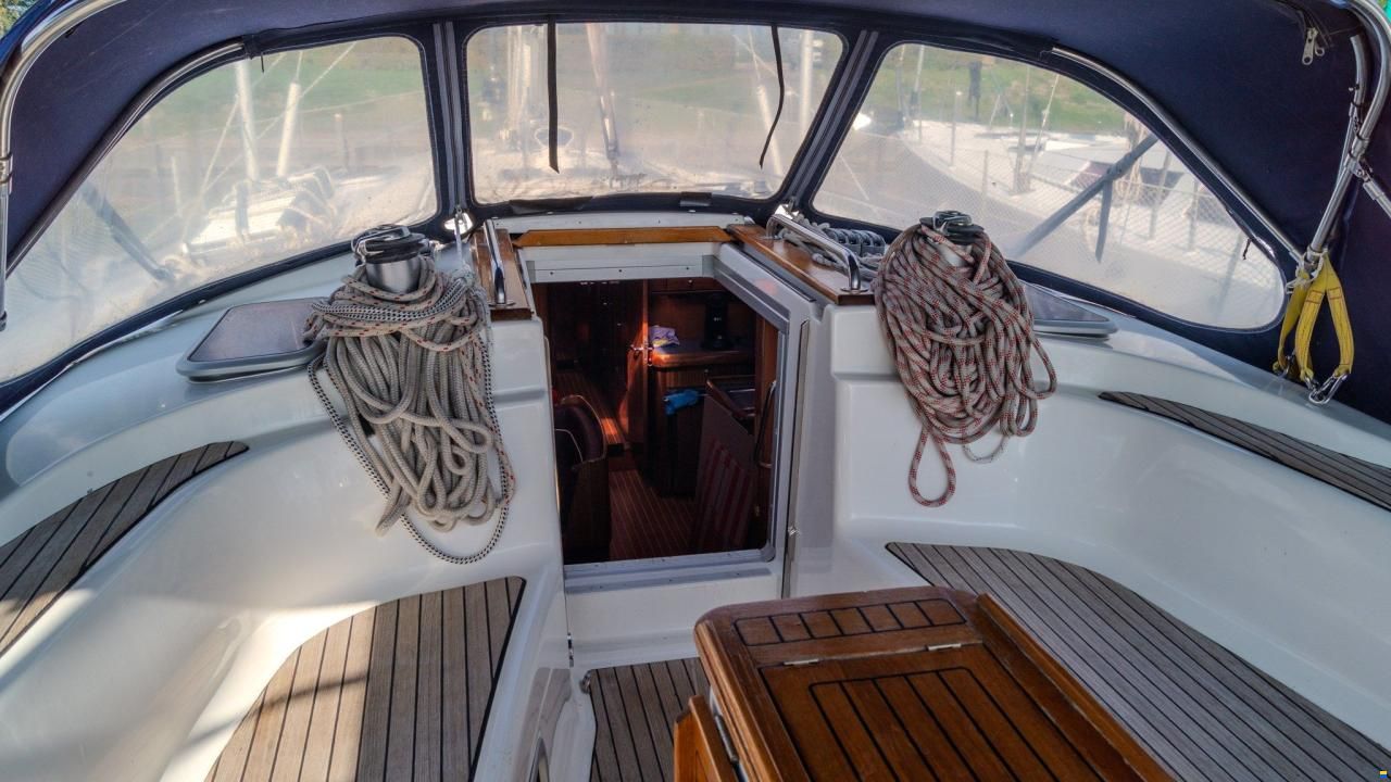 Bavaria 49