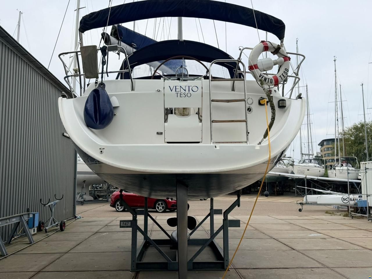 Beneteau Oceanis 411