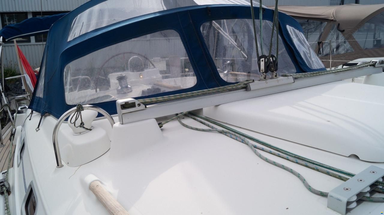 Beneteau Oceanis 411