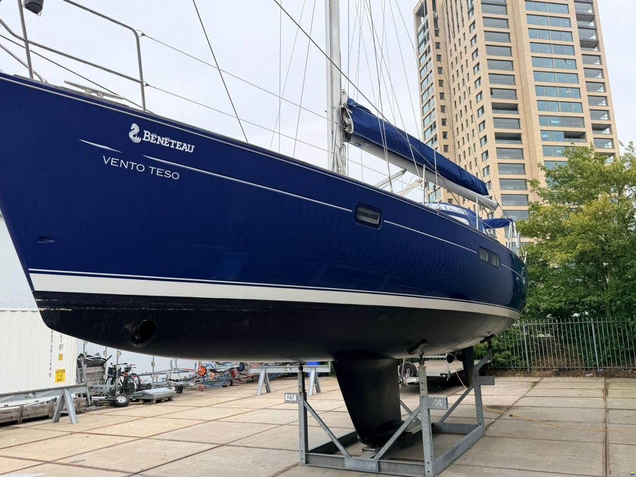 Beneteau Oceanis 411