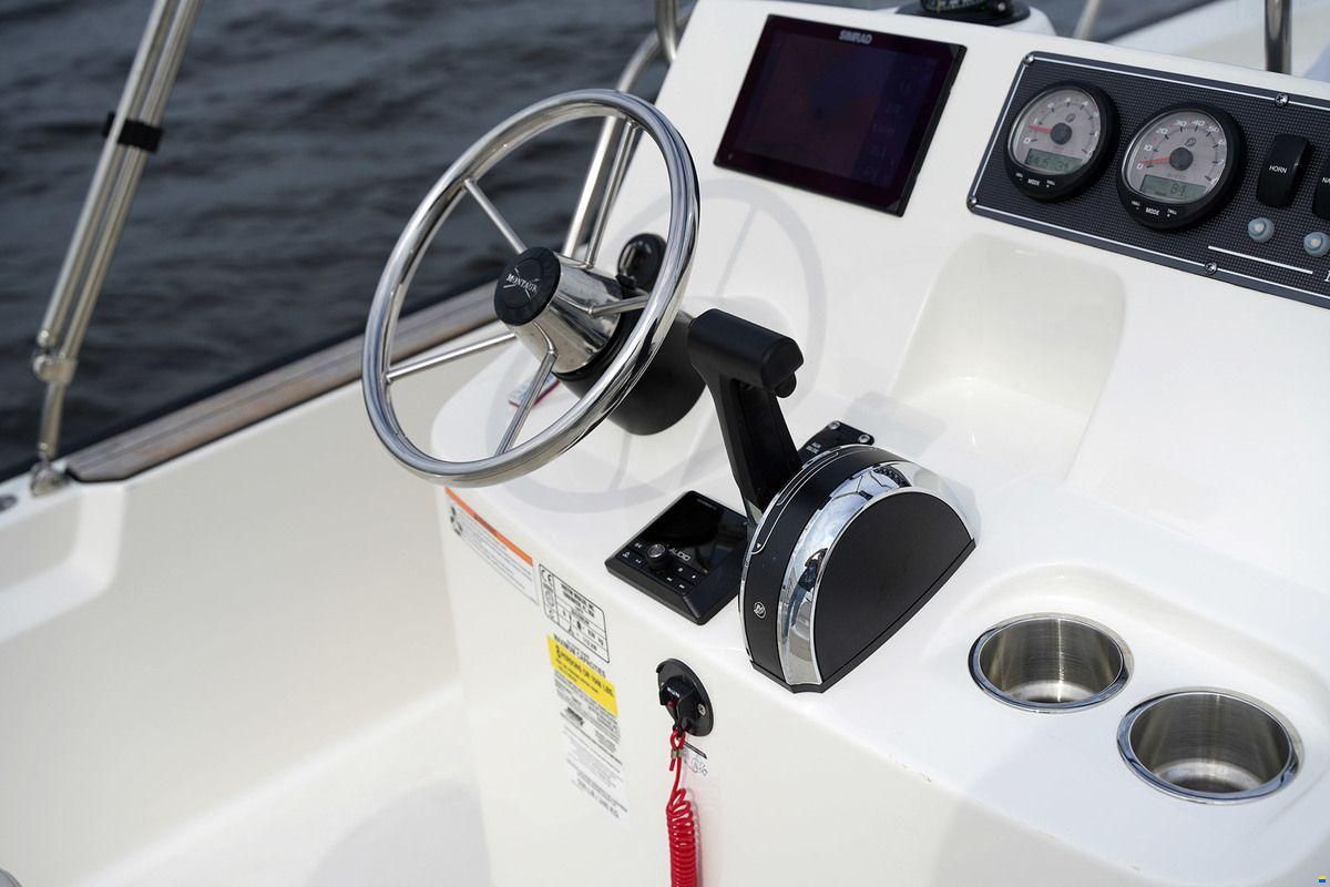 Boston Whaler 190 Montauk