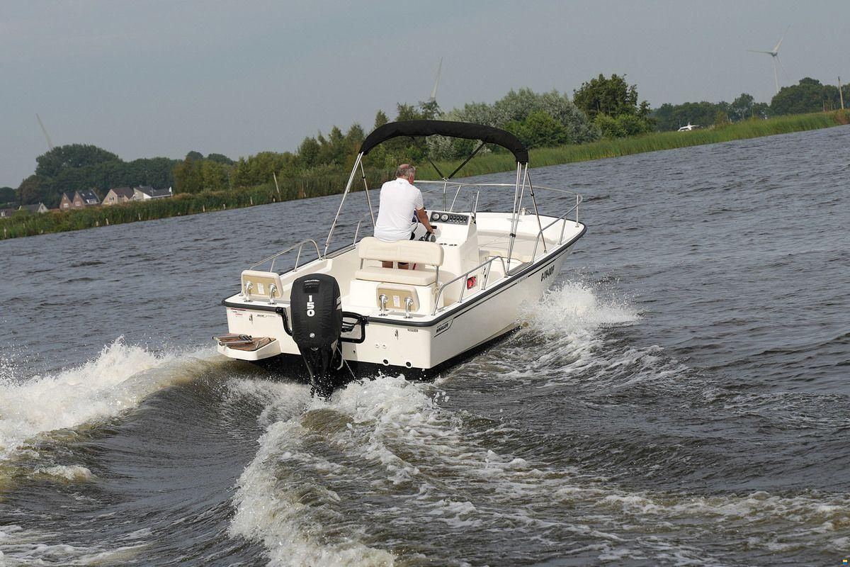 Boston Whaler 190 Montauk