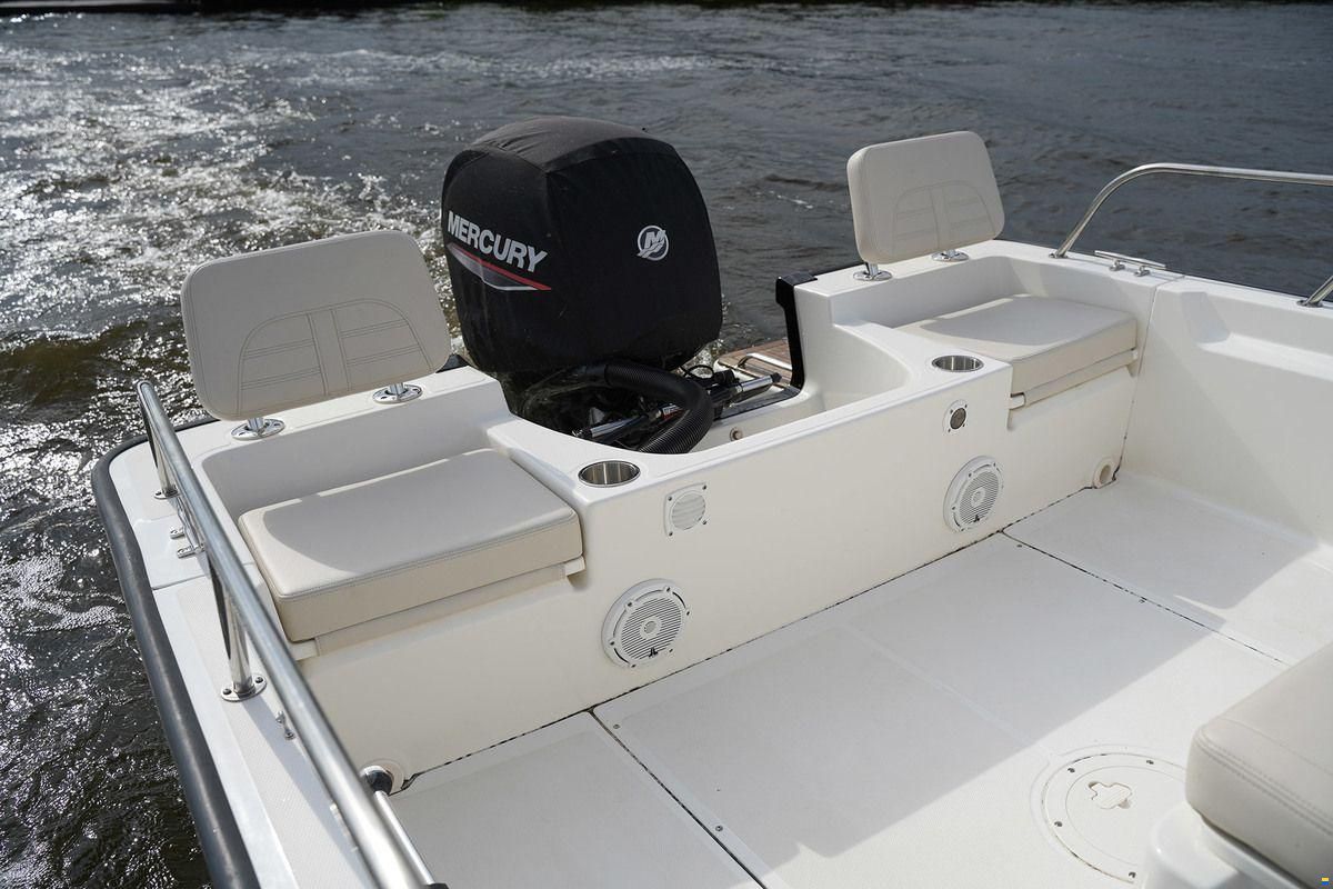 Boston Whaler 190 Montauk