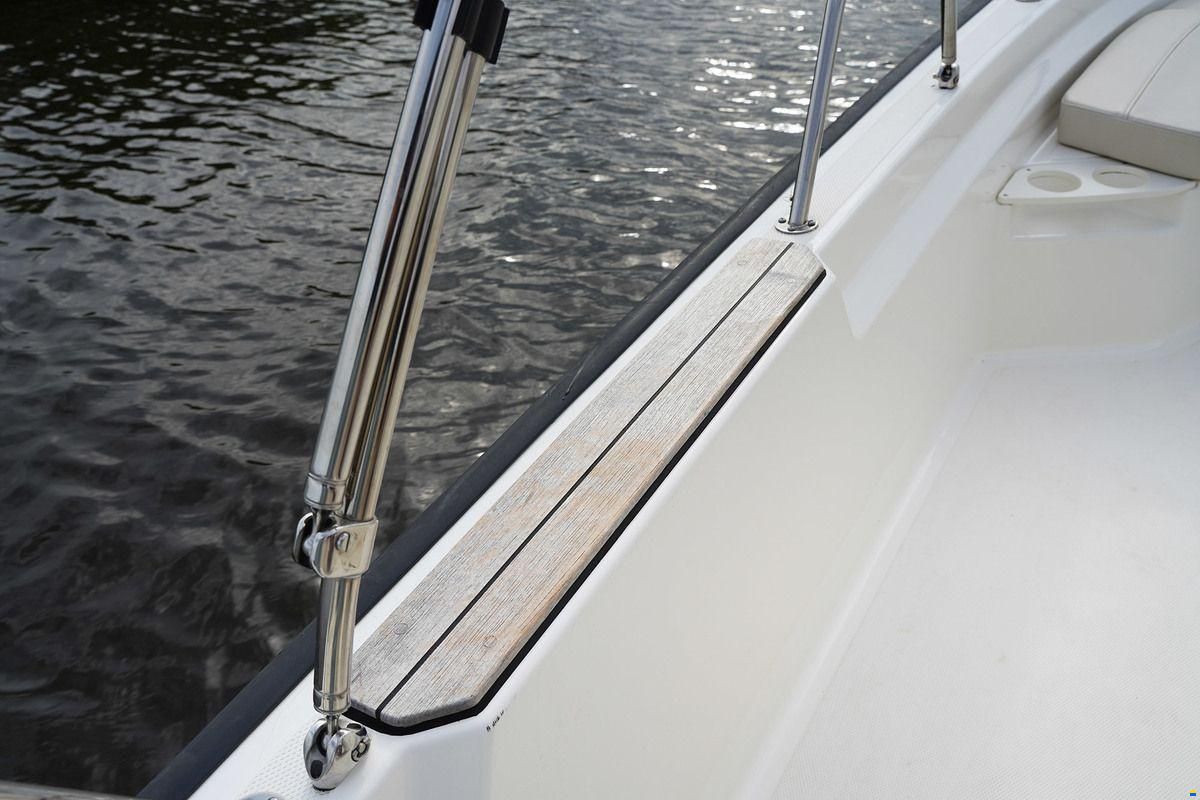 Boston Whaler 190 Montauk