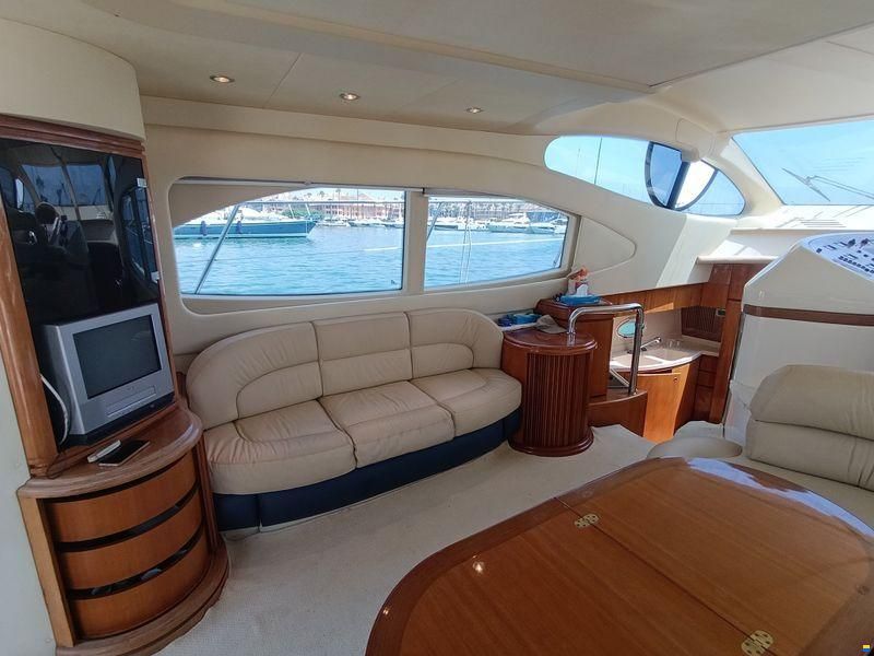 Azimut 46