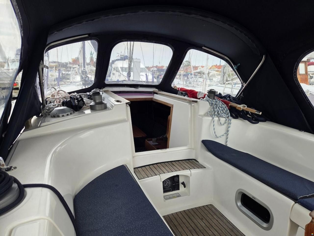 Dufour 38 Classic