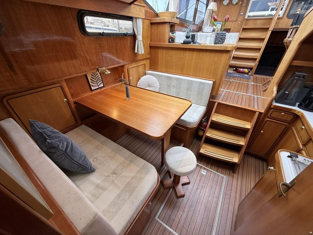 Linssen 382 SCX