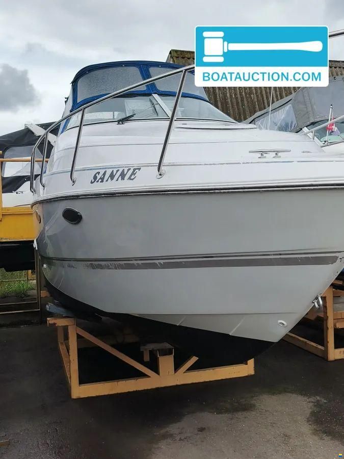 Chris Craft Crowne 262