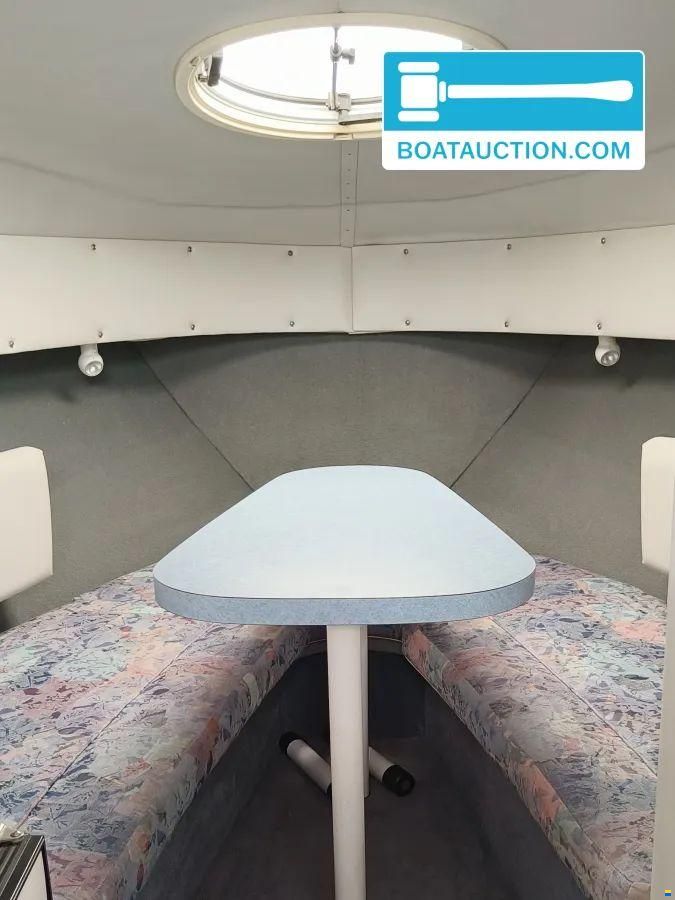 Chris Craft Crowne 262