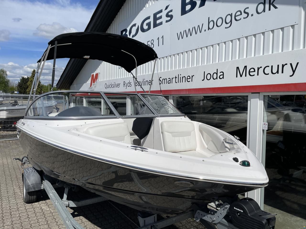 Regal 1900 ES med 200 hk Volvo Penta V6 og Bre
