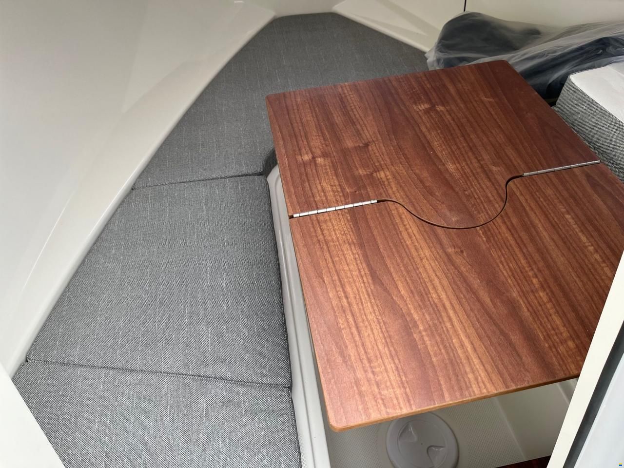 Quicksilver Activ 555 Cabin med 100 hk M