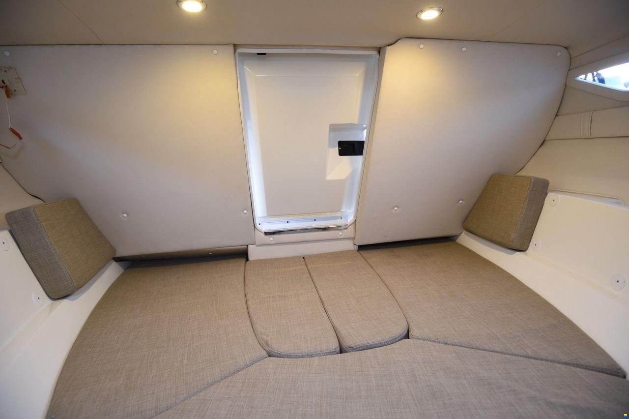 Bayliner VR5 Cuddy med Mercury F200 XL-E