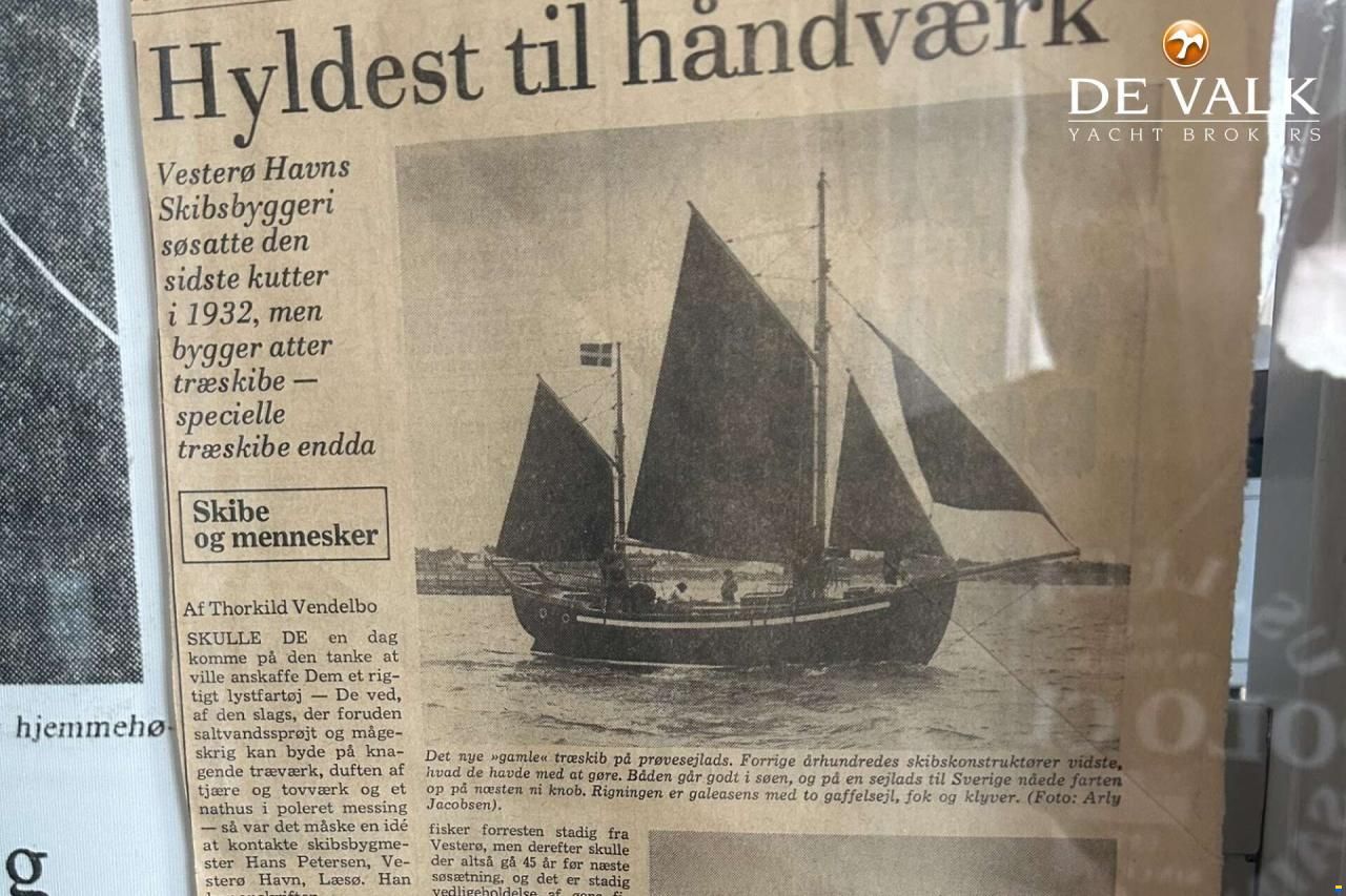 Small sailing ship From Laso