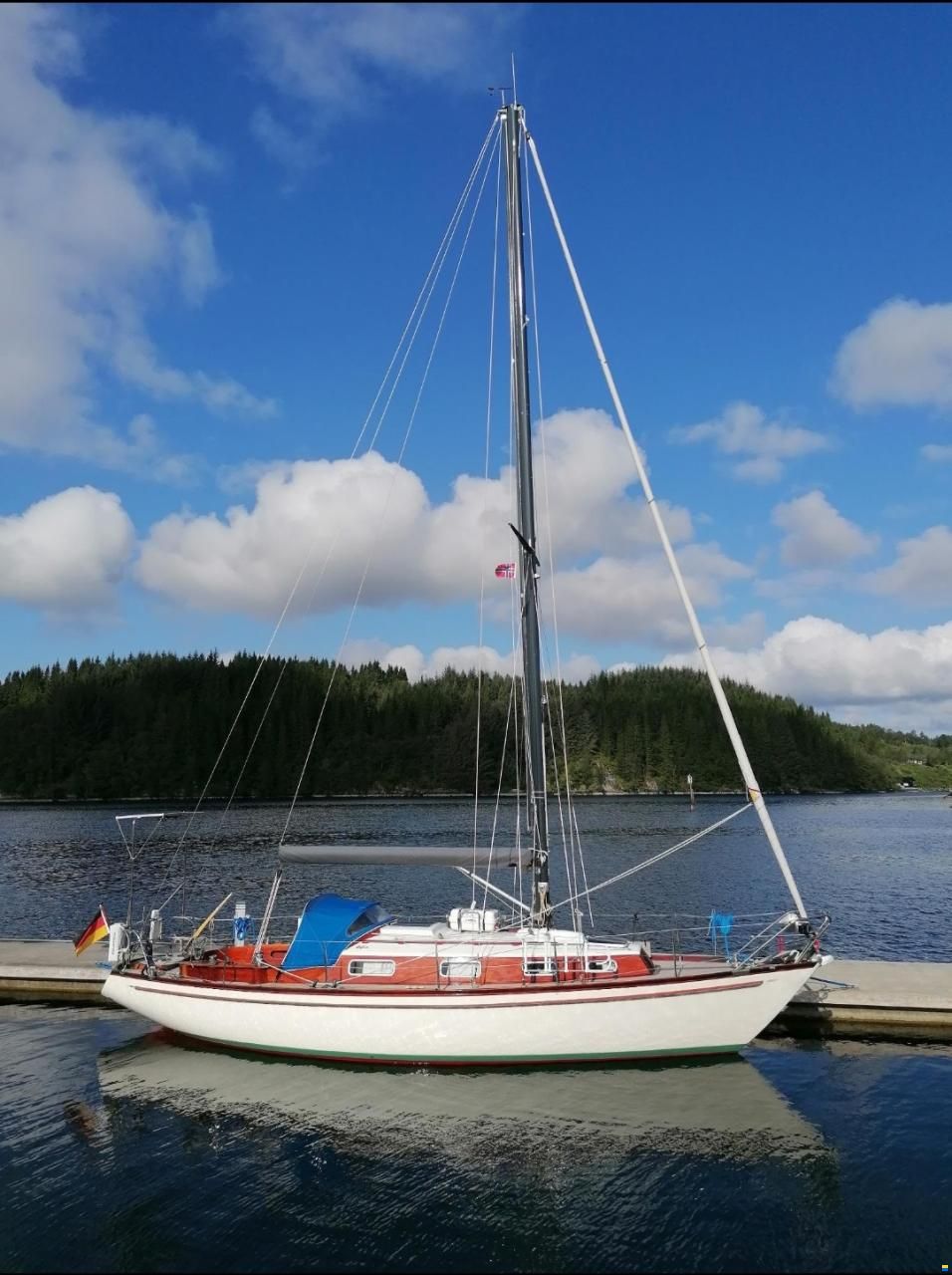 Hallberg-Rassy Mistral 33