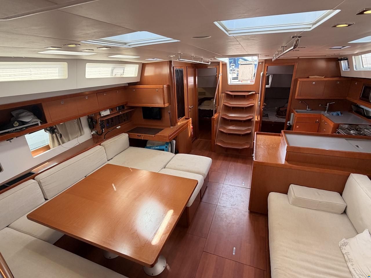 Beneteau OCEANIS 55