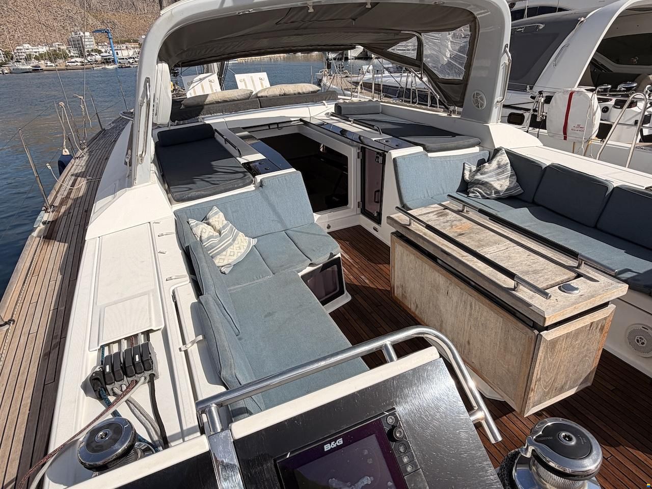 Beneteau OCEANIS 55