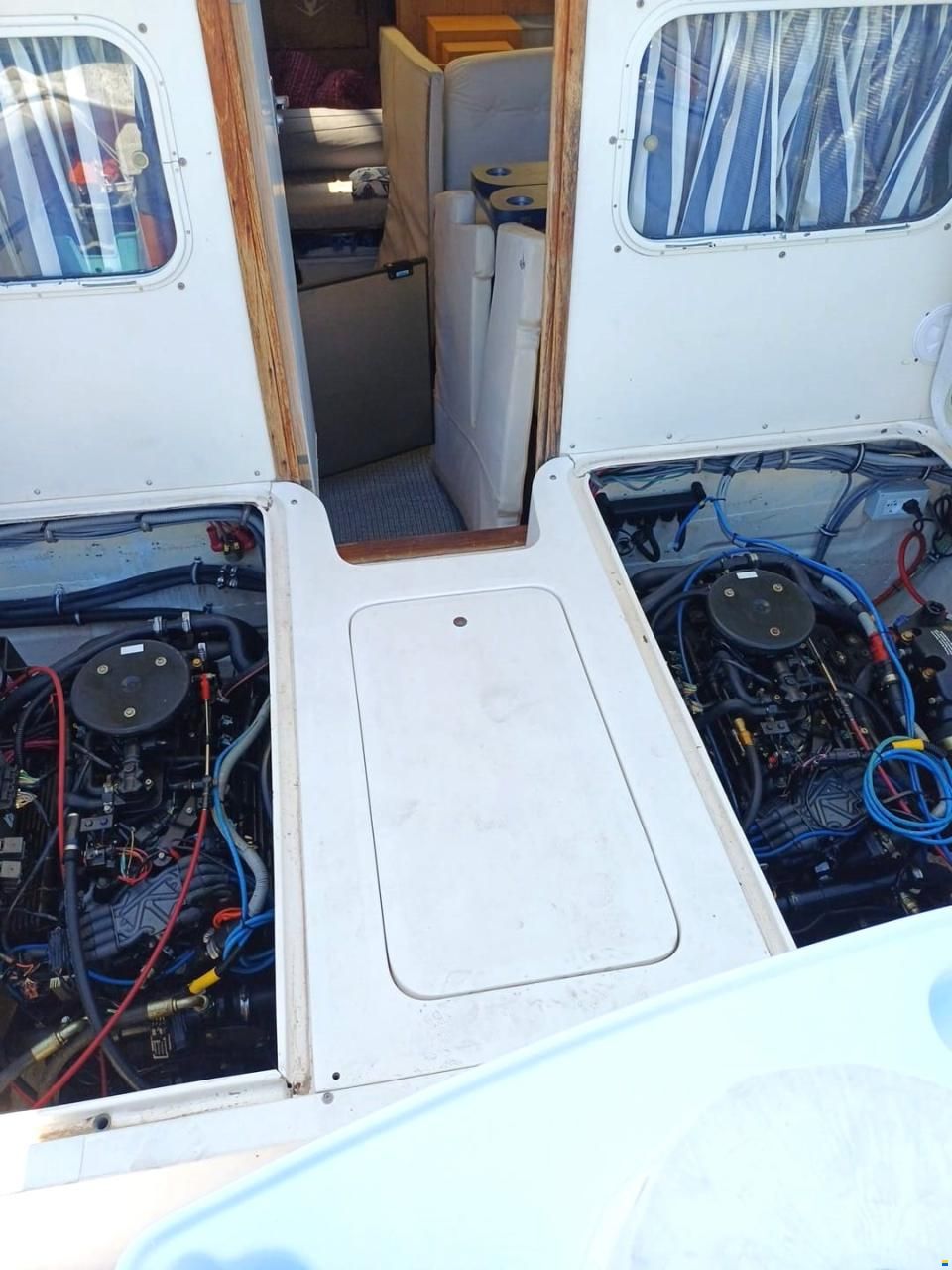 Bertram 28 Flybridge