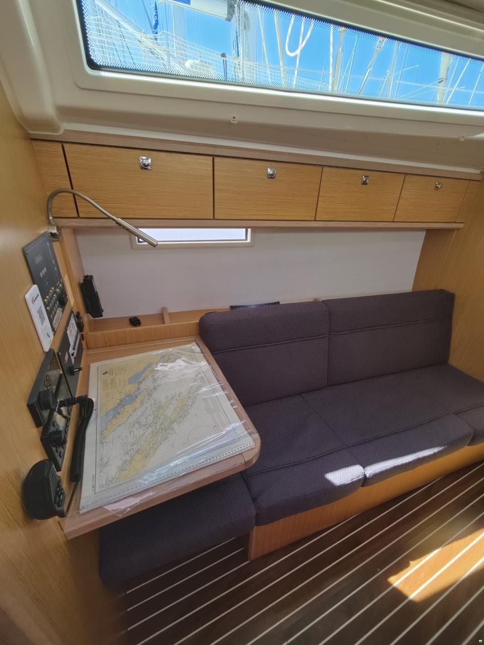 Bavaria CRUISER 37