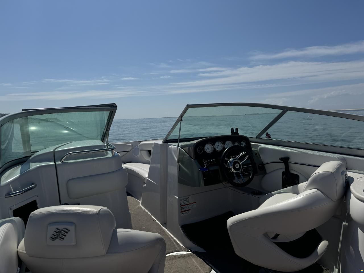 Four Winns Horizon 260