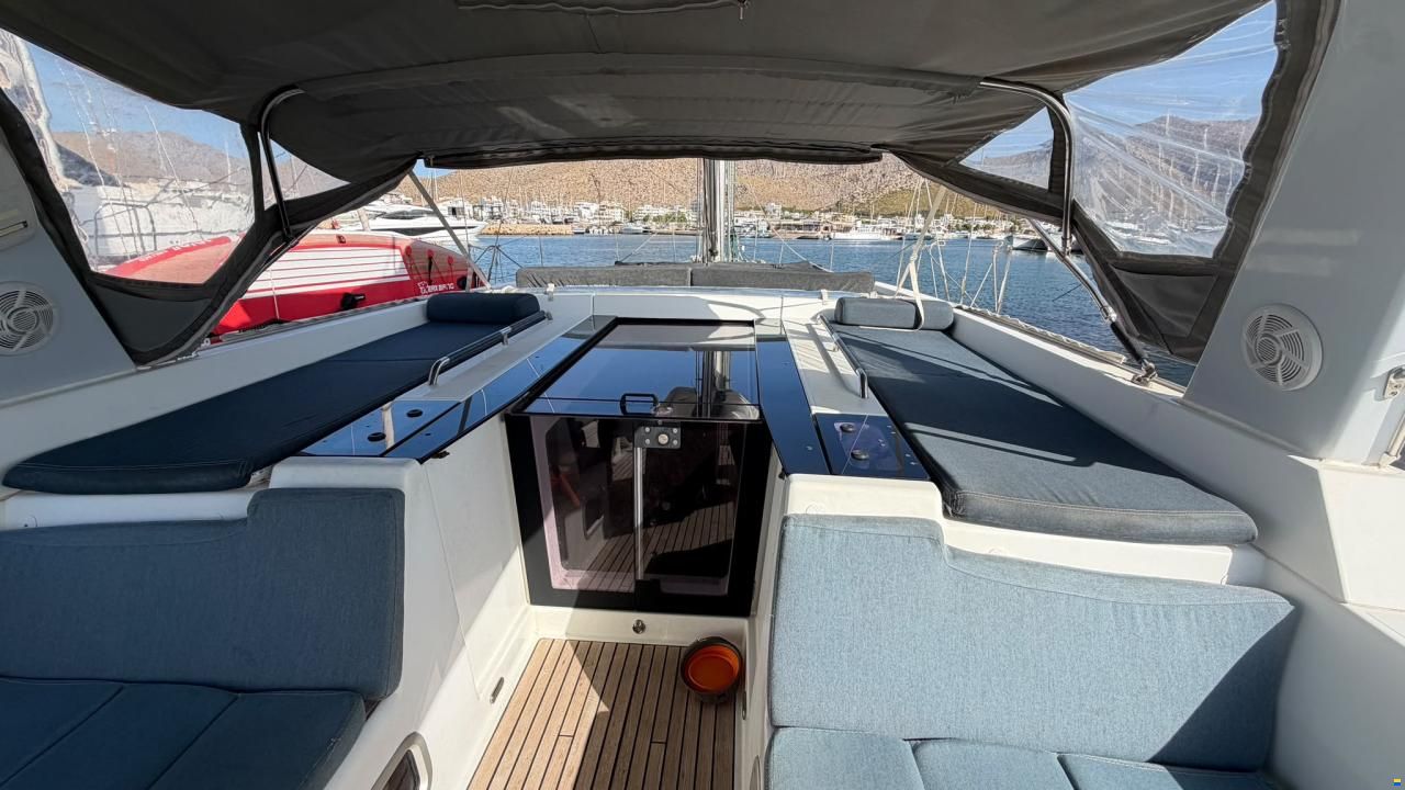 Beneteau Oceanis 55