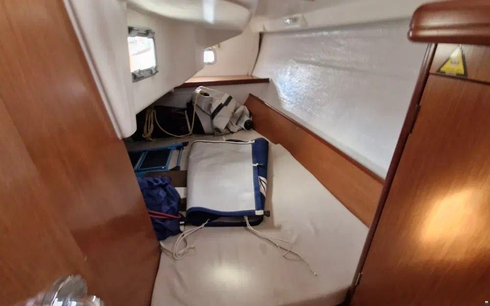 Beneteau OCEANIS 323