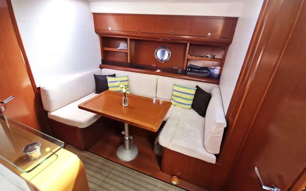 Beneteau GT 44