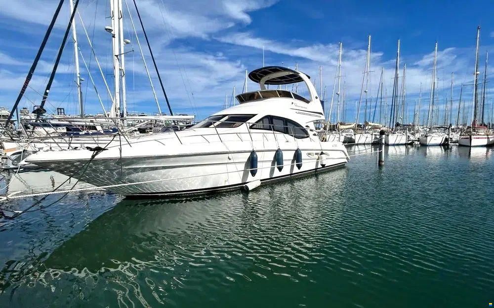 Sea Ray 455 Sedan Bridge