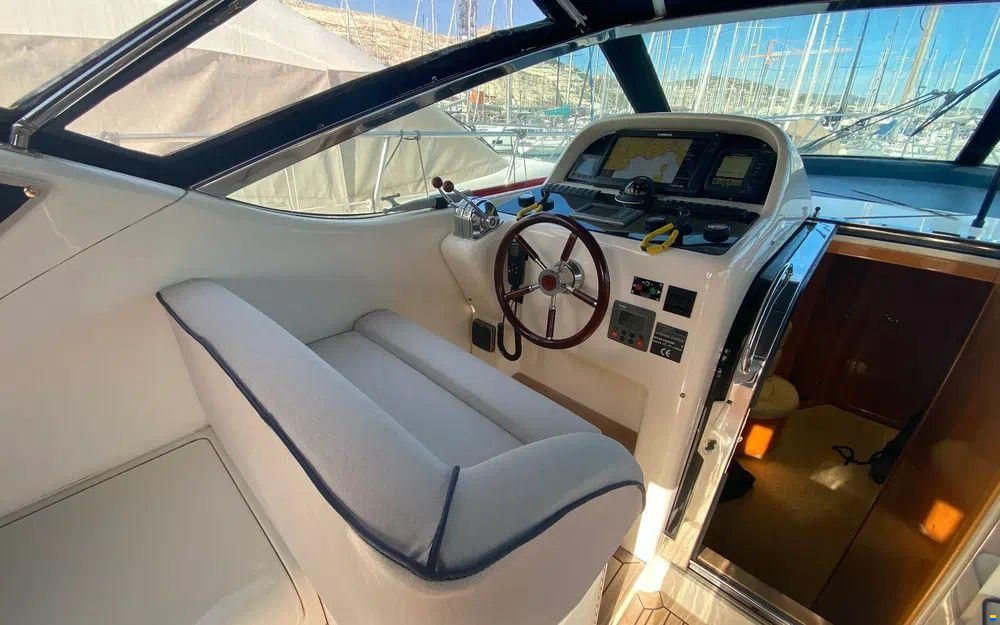 Uniesse 42 Open