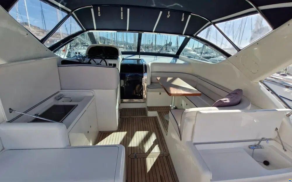 Uniesse 42 Open