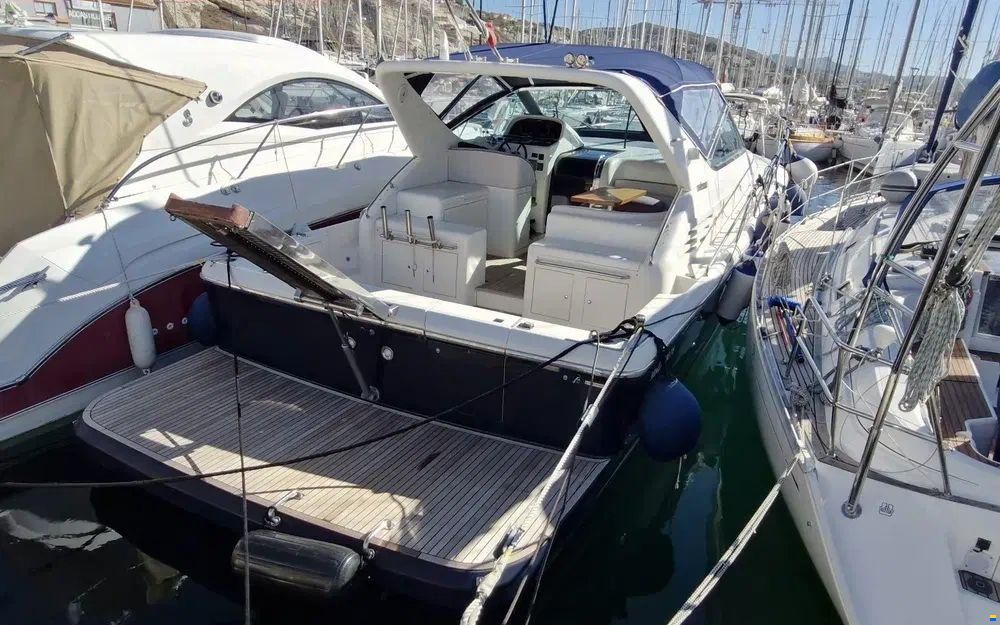 Uniesse 42 Open