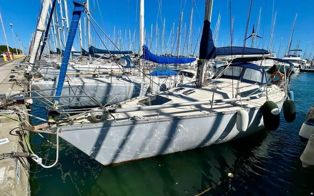 Beneteau First 35