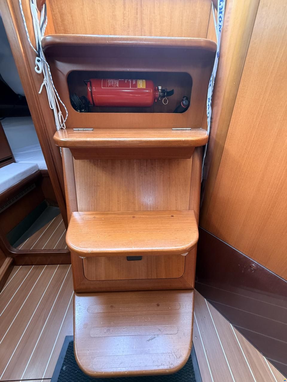 Grand Soleil 37