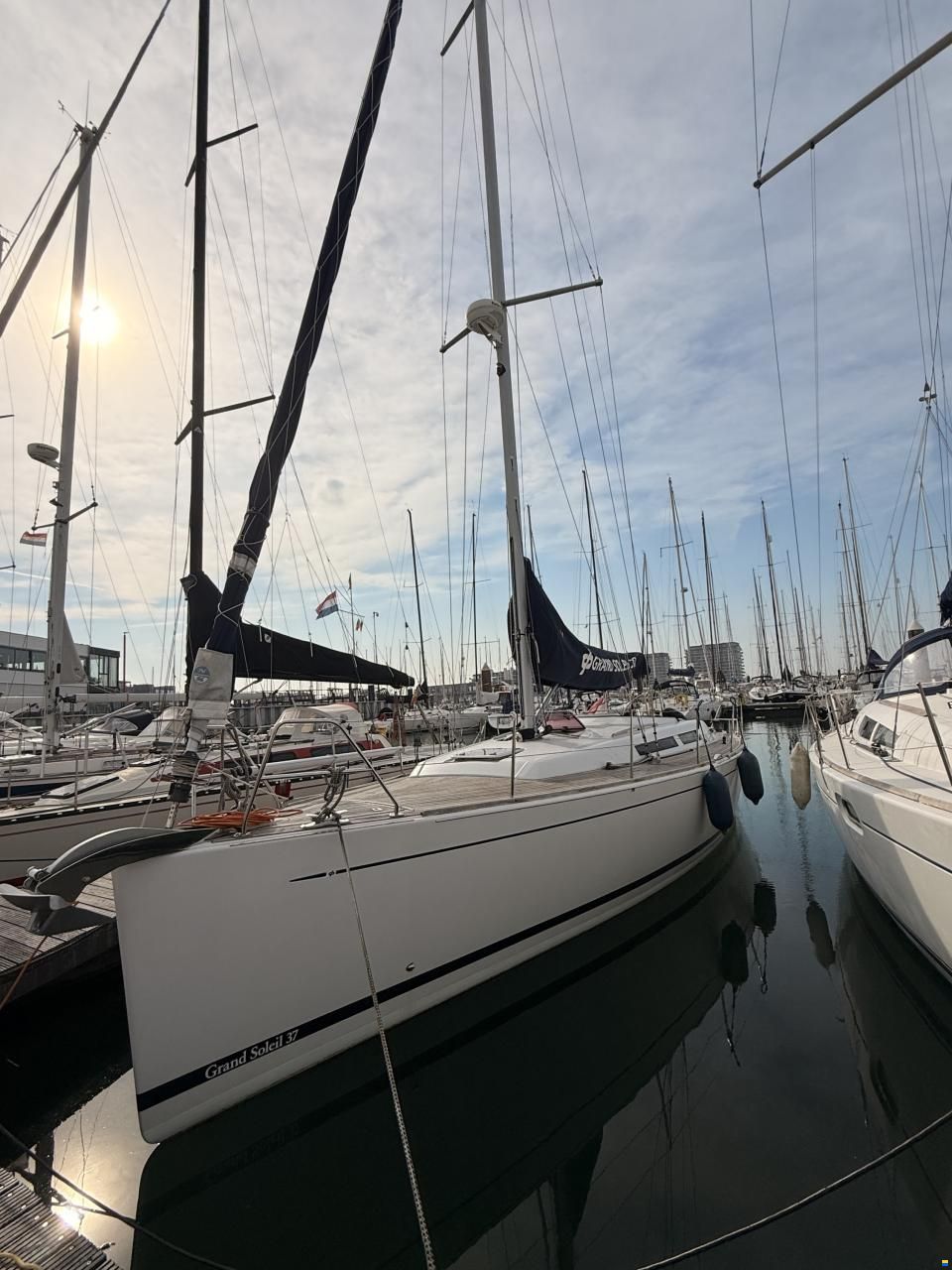 Grand Soleil 37