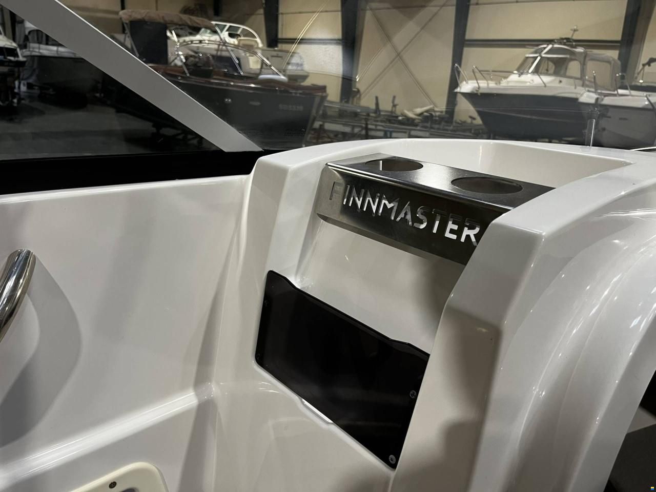 T6