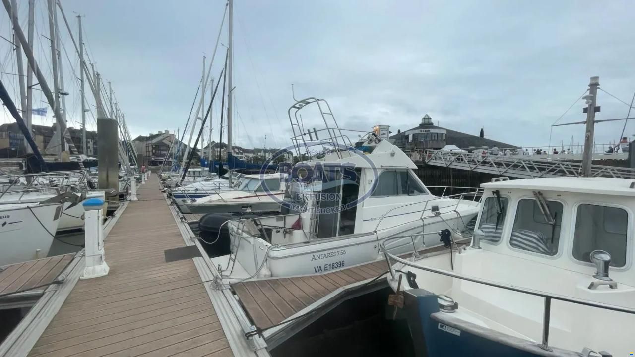 Beneteau Antares 7.55