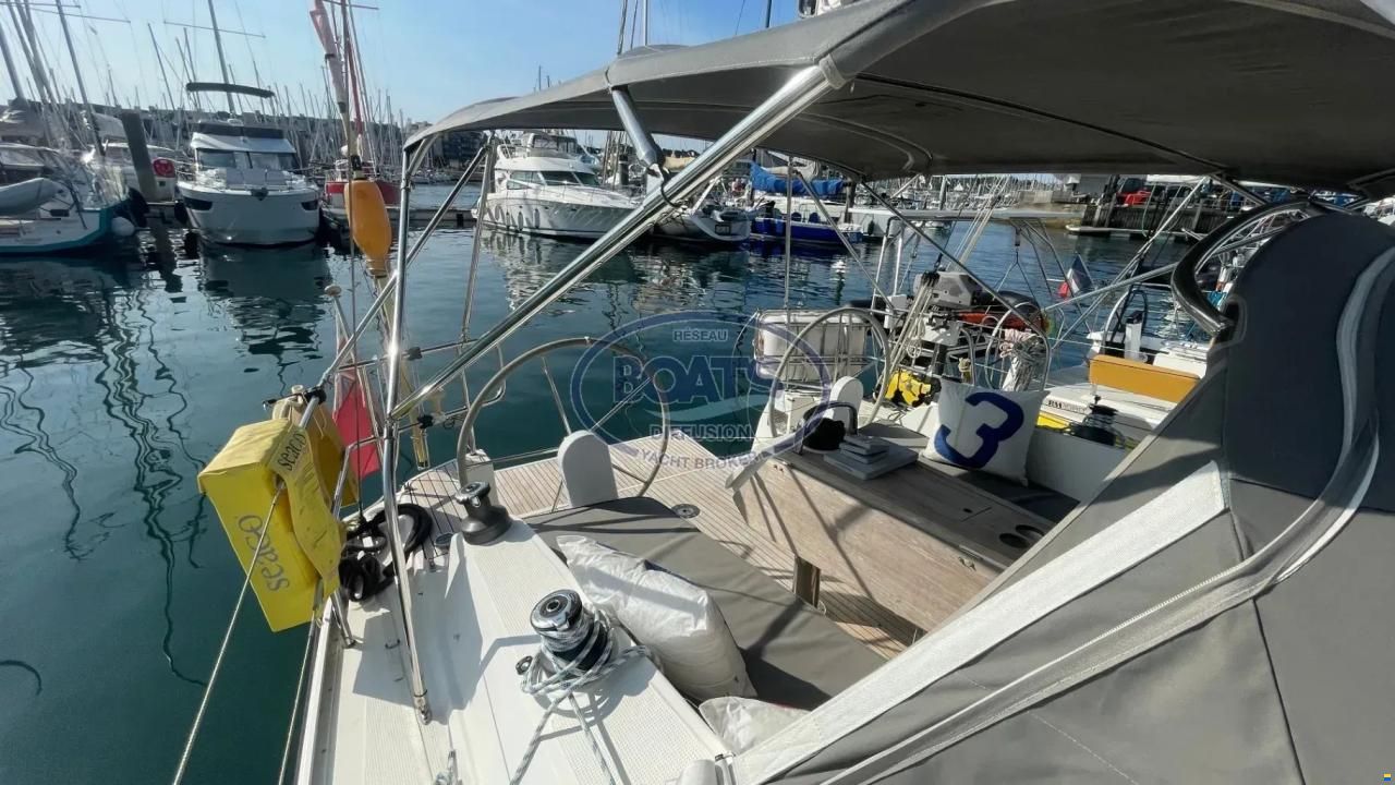 Bavaria 37 cruiser