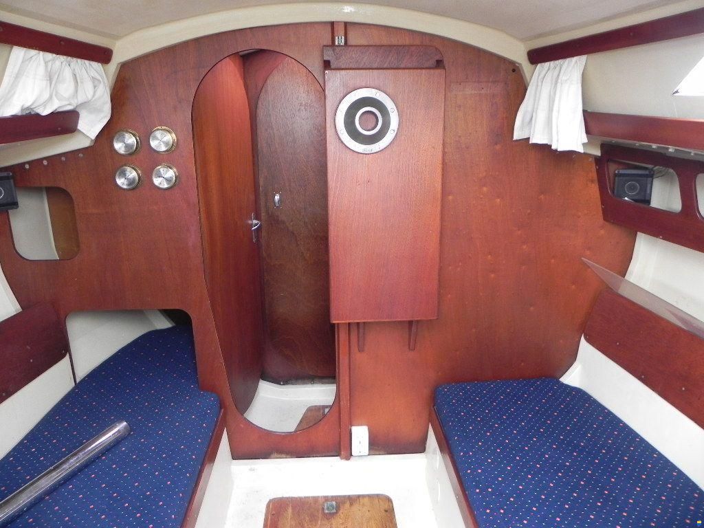 Standfast Loper 27