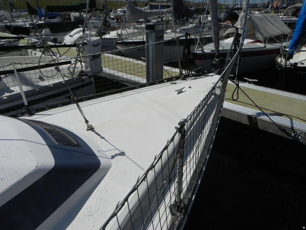 Standfast Loper 27