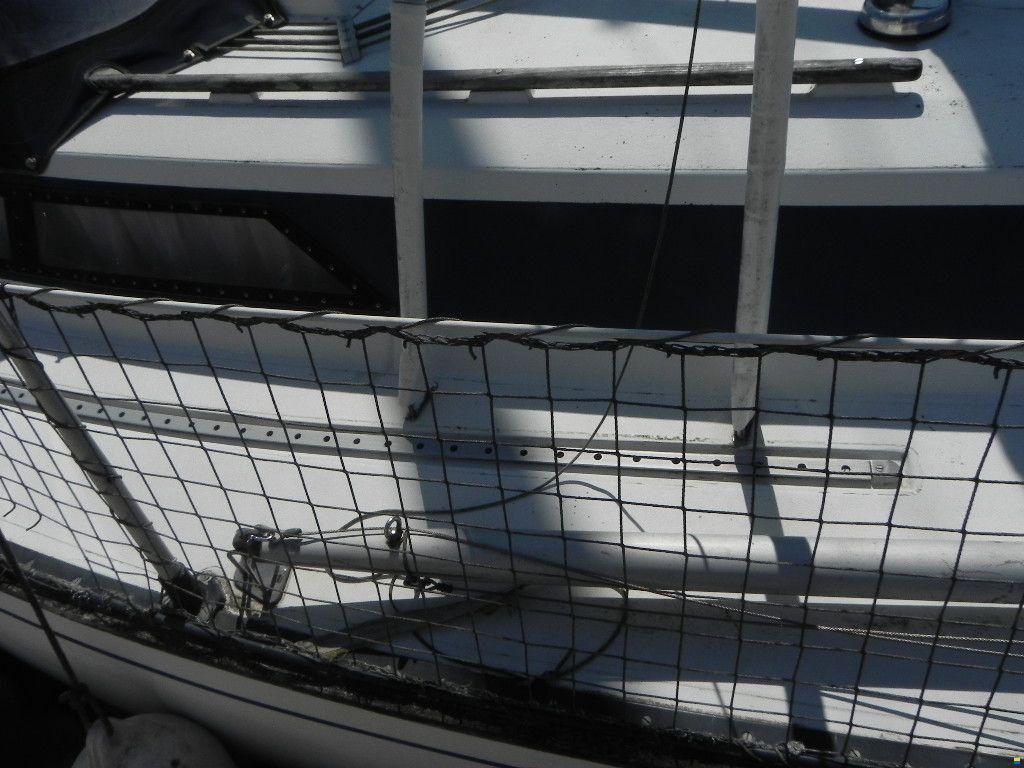 Standfast Loper 27