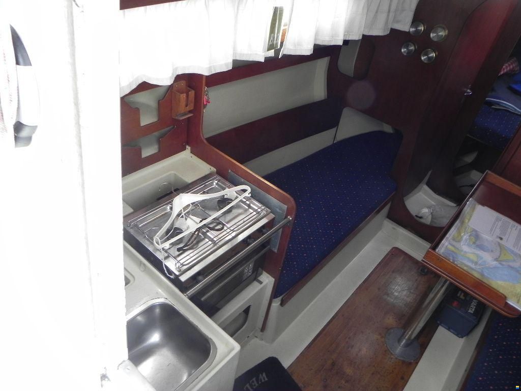 Standfast Loper 27