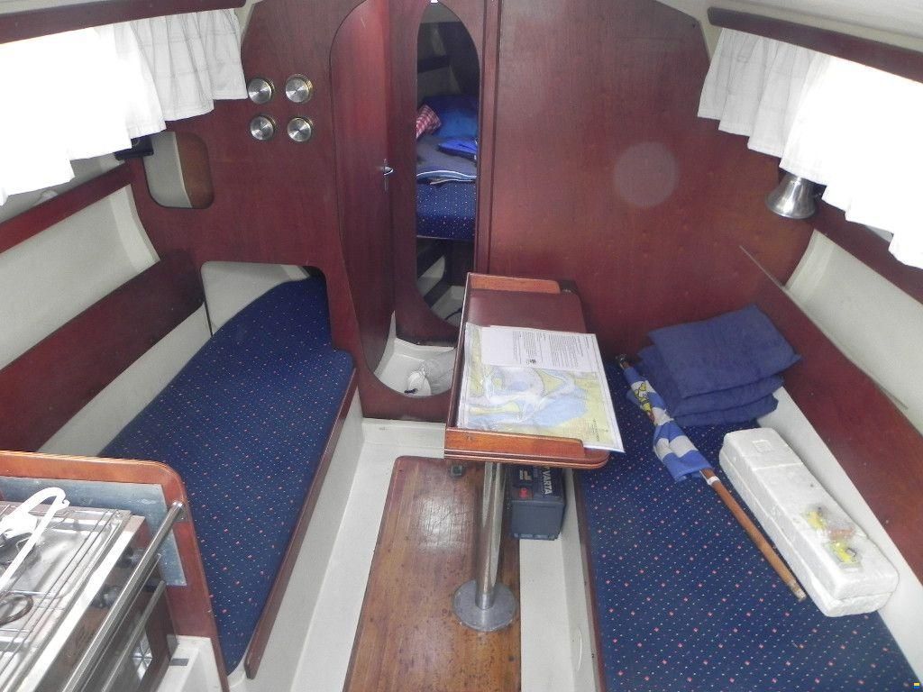 Standfast Loper 27